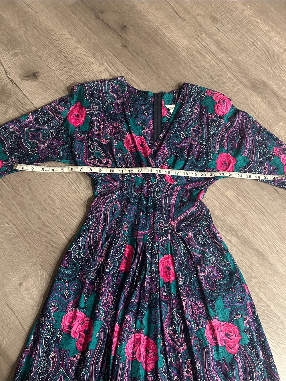 BETSY’S THINGS | Women’s 90s Dress - Picture 7 of 12